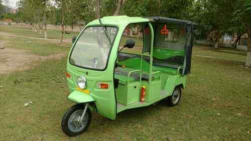 bharat-vidyut-e-rickshaw